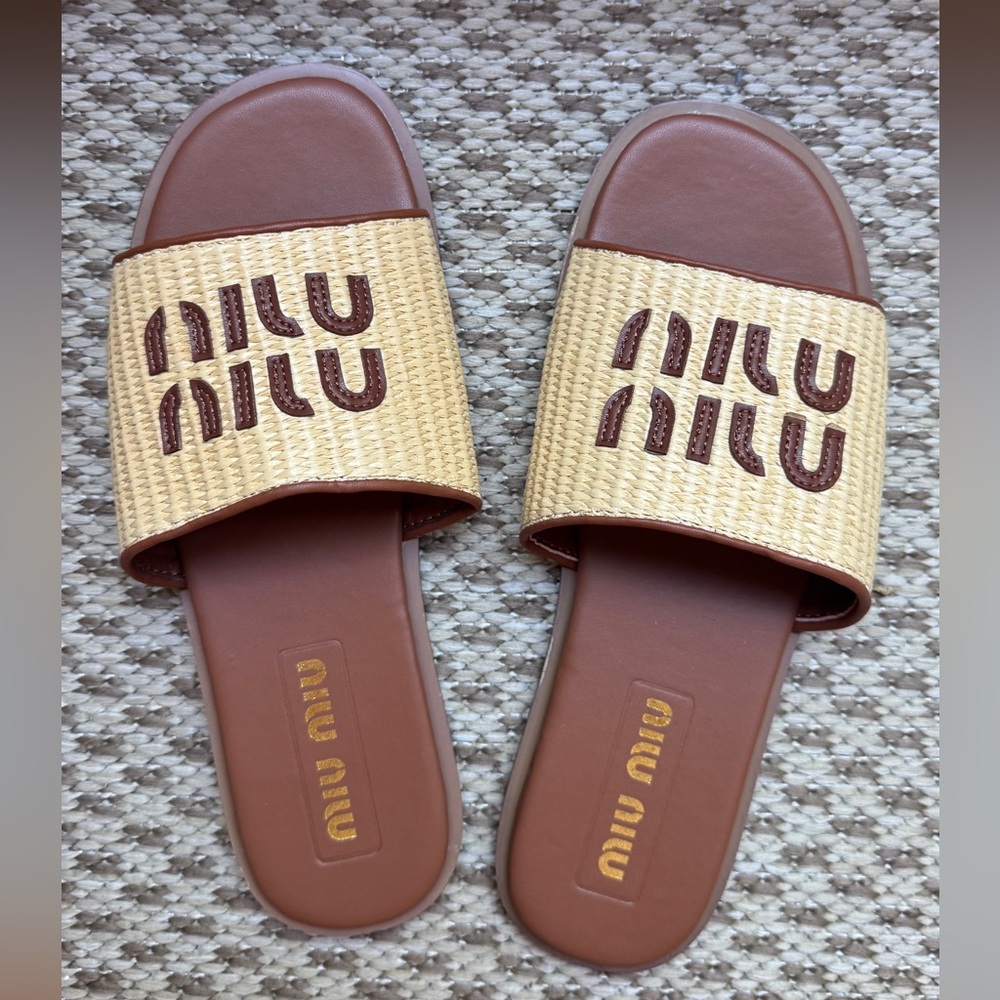 Miu Miu Woven Tan and Brown Slides Euro Size 40 / Womens 9